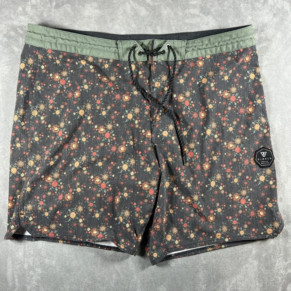 Vissla Men's Board Shorts 38 Blue Floral Drawstring Stretch Quick Dry 8
